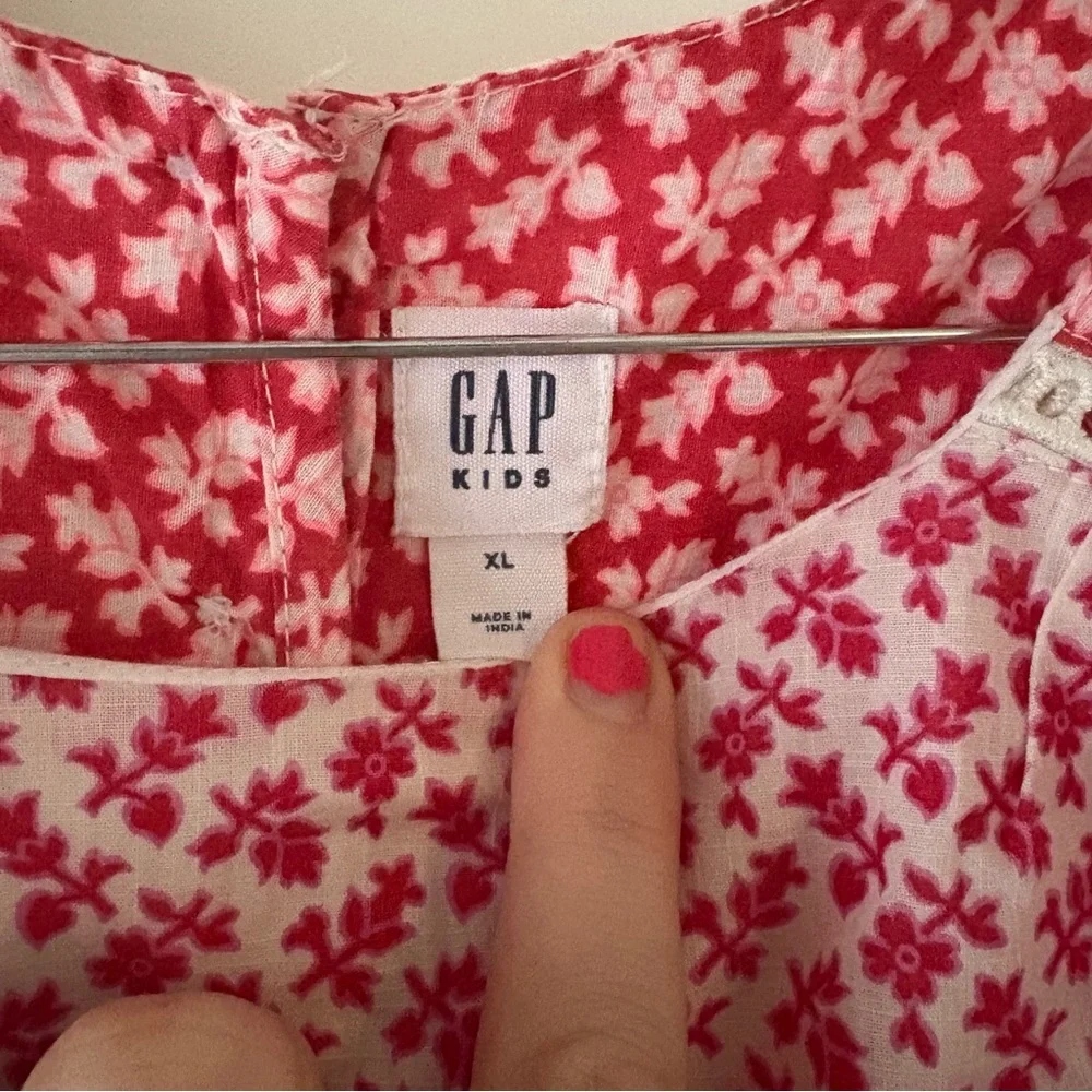 GAP chic sleeveless